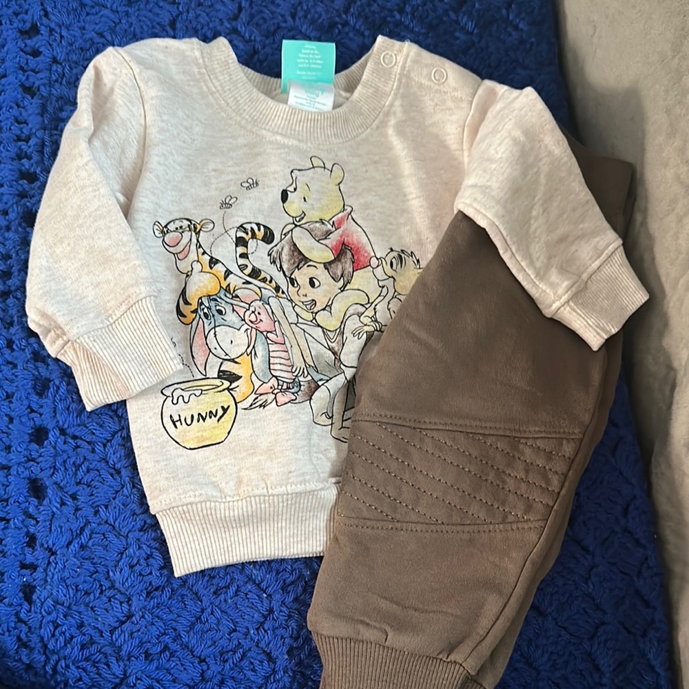 Tan winnie the pooh sweatshirt andBrown Relaxed Fit Sweatpants with Seam Details